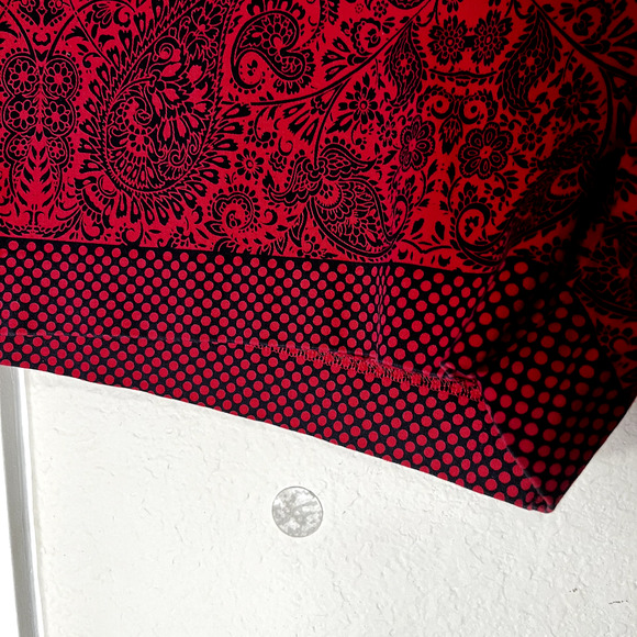 Lands End Women's Red Shorts paisley polka dot Bandana print sz 16P - Picture 3 of 7
